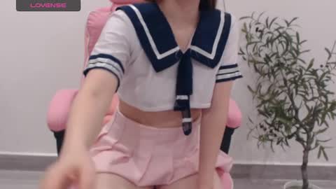 Snapshot of totoro_09 chatting on September 27, 2025, 4:06 am Angelina online show from September 27, 2025, 4:06 am