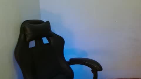 Alison online show from November 14, 2025, 1:37 am