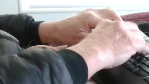 Snapshot of touchmerighthere chatting on January 19, 2025, 9:13 pm Jim online show from January 19, 2025, 9:13 pm