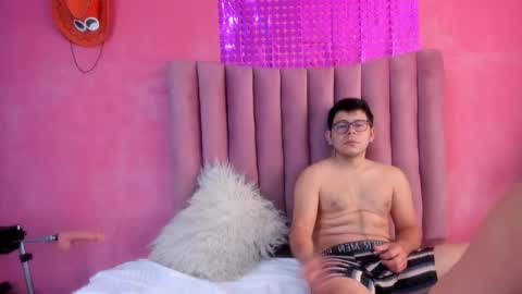 Snapshot of toxiclove01 chatting on September 30, 2025, 6:13 pm toxiclove01 online show from September 30, 2025, 6:13 pm