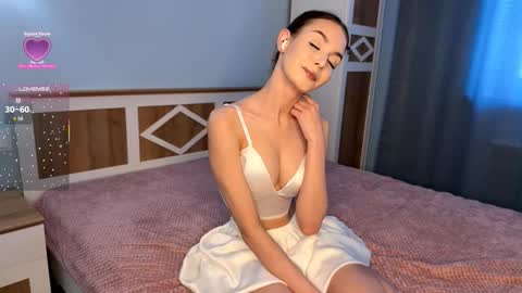 Snapshot of traciblow chatting on September 23, 2025, 11:35 am Rebeca online show from September 23, 2025, 11:35 am