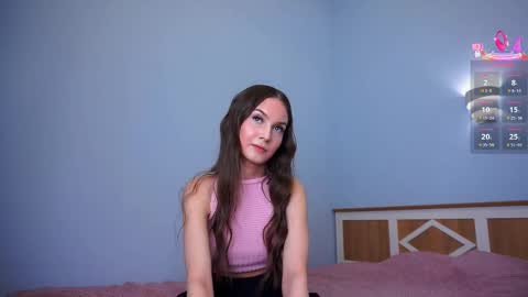 Snapshot of traciblow chatting on November 3, 2025, 1:34 pm Rebeca online show from November 3, 2025, 1:34 pm