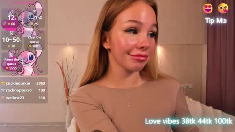 Snapshot of tracy_tay1or chatting on January 4, 2025, 2:14 pm Tracy GMT2 Mon 3 AM - 4 PM Tue 3 AM - 4 PM Wed 3 AM - 4 PM Thur 3 AM - 4 PM Fri 3 AM - 4 PM online show from January 4, 2025, 2:14 pm