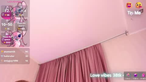 Snapshot of tracy_tay1or chatting on February 19, 2025, 3:06 am Tracy GMT2 Mon 3 AM - 4 PM Tue 3 AM - 4 PM Wed 3 AM - 4 PM Thur 3 AM - 4 PM Fri 3 AM - 4 PM online show from February 19, 2025, 3:06 am