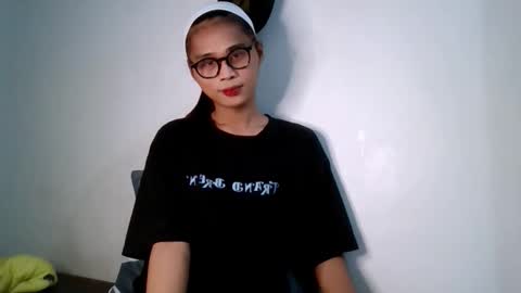 GEN LUXS online show from October 21, 2025, 7:47 pm