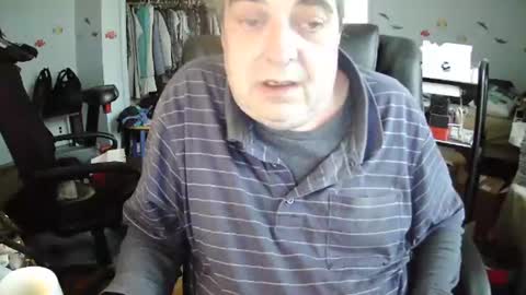 Snapshot of transmtfhello chatting on January 7, 2025, 1:24 pm Peter online show from January 7, 2025, 1:24 pm