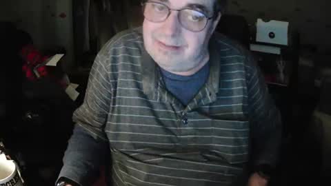 Snapshot of transmtfhello chatting on February 27, 2025, 12:32 am Peter online show from February 27, 2025, 12:32 am