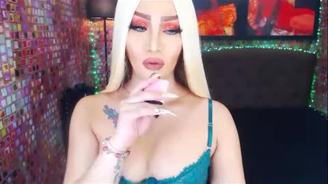 KYLIE BELLA  TS online show from February 17, 2025, 10:03 pm