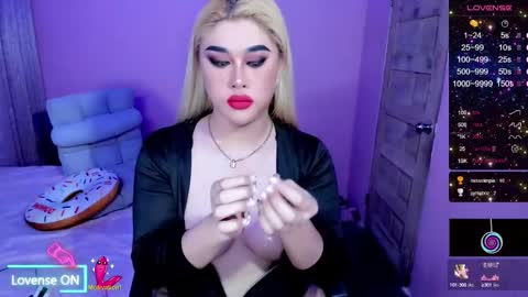 Snapshot of transsalawahan chatting on February 25, 2025, 12:03 am BELLA online show from February 25, 2025, 12:03 am