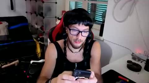 Snapshot of travanale chatting on September 17, 2025, 8:16 am travanale online show from September 17, 2025, 8:16 am