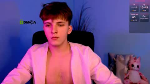 Snapshot of travis_wolf_ chatting on November 9, 2025, 8:07 pm Travis online show from November 9, 2025, 8:07 pm