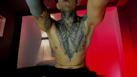 TRAV - INDEPENDENT MODEL online show from December 14, 2025, 4:56 pm