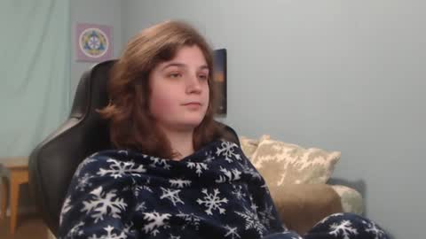 Snapshot of treejeanne chatting on December 13, 2024, 4:05 pm TreeJeanne online show from December 13, 2024, 4:05 pm