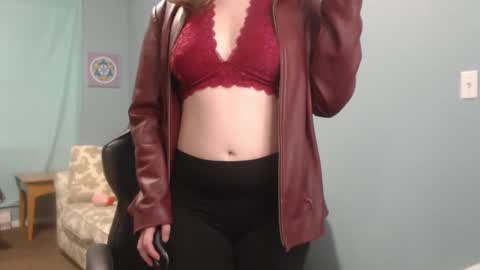 Snapshot of treejeanne chatting on February 14, 2025, 12:09 am TreeJeanne online show from February 14, 2025, 12:09 am