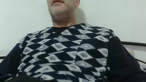 Snapshot of trevido4u chatting on December 9, 2024, 2:02 am trevido4u online show from December 9, 2024, 2:02 am