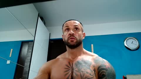 Snapshot of tridentmuscles chatting on October 20, 2025, 10:21 pm tridentmuscles online show from October 20, 2025, 10:21 pm