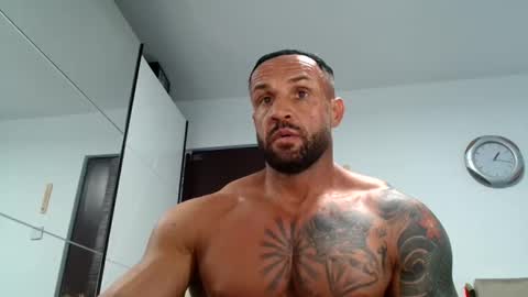 Snapshot of tridentmuscles chatting on November 2, 2025, 11:18 pm tridentmuscles online show from November 2, 2025, 11:18 pm