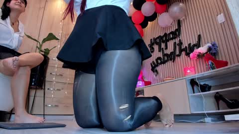 Snapshot of trinitixx chatting on December 21, 2024, 9:15 pm Triny online show from December 21, 2024, 9:15 pm