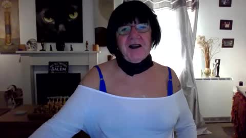 trinity1011 online show from October 26, 2025, 7:25 am