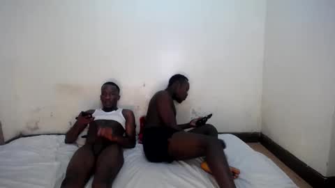 Trisboo5 online show from January 19, 2025, 9:02 pm