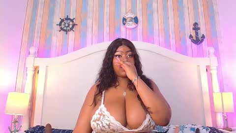 Snapshot of trixiemar chatting on February 24, 2025, 8:36 pm TrixieMar online show from February 24, 2025, 8:36 pm