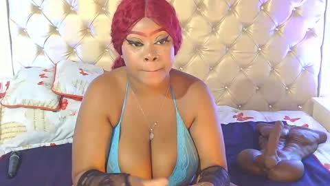 Snapshot of trixiemar chatting on October 16, 2025, 1:34 pm TrixieMar online show from October 16, 2025, 1:34 pm