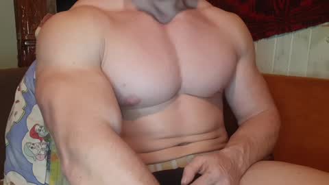 Snapshot of troncq chatting on January 23, 2025, 6:24 pm Troncq online show from January 23, 2025, 6:24 pm