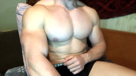 Snapshot of troncq chatting on March 10, 2025, 5:39 pm Troncq online show from March 10, 2025, 5:39 pm