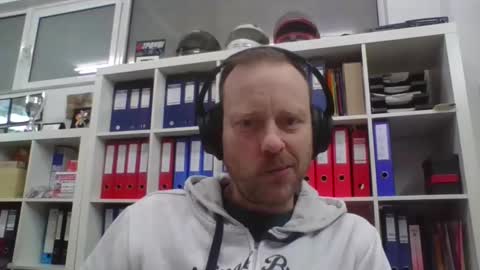 Snapshot of truble_78 chatting on February 27, 2025, 5:04 pm truble_78 online show from February 27, 2025, 5:04 pm