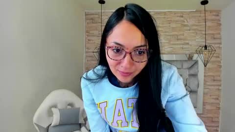 Snapshot of truelove_art chatting on January 30, 2025, 12:27 pm online show from January 30, 2025, 12:27 pm