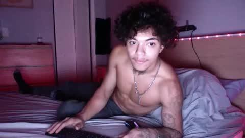 Snapshot of trvpurway chatting on December 16, 2025, 1:32 am trvpurway online show from December 16, 2025, 1:32 am