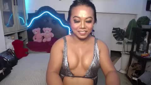 Snapshot of tsamandaxxx chatting on December 4, 2024, 5:22 pm tsamandaxxx online show from December 4, 2024, 5:22 pm