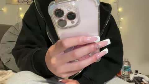 tsj777 online show from December 2, 2025, 3:29 pm