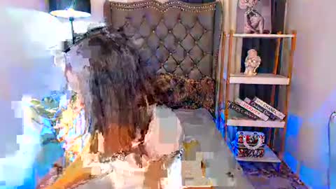 tskitty_girl online show from November 8, 2025, 4:23 am