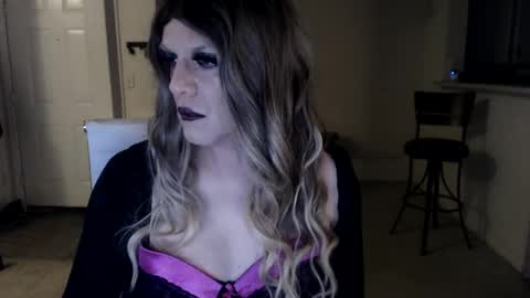 Snapshot of tsmadisonraine chatting on February 10, 2025, 1:03 am cdmadison online show from February 10, 2025, 1:03 am