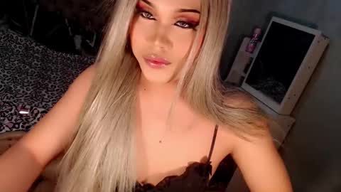 Snapshot of tsscarlett_xx chatting on October 7, 2025, 2:03 pm jayvie online show from October 7, 2025, 2:03 pm