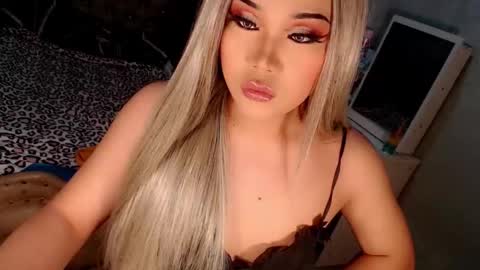 Snapshot of tsscarlett_xx chatting on October 13, 2025, 5:02 pm jayvie online show from October 13, 2025, 5:02 pm