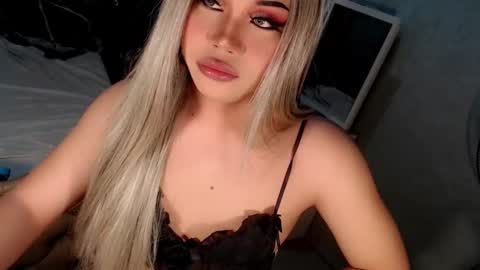 Snapshot of tsscarlett_xx chatting on October 22, 2025, 5:02 pm jayvie online show from October 22, 2025, 5:02 pm