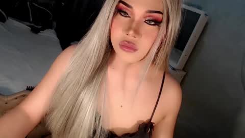 Snapshot of tsscarlett_xx chatting on October 23, 2025, 5:12 pm jayvie online show from October 23, 2025, 5:12 pm