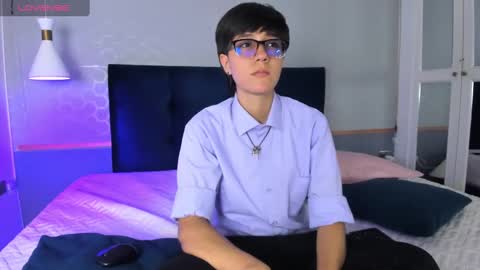 Maru online show from September 15, 2025, 7:47 pm