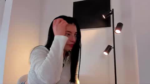 Tsuky online show from November 26, 2025, 6:09 pm