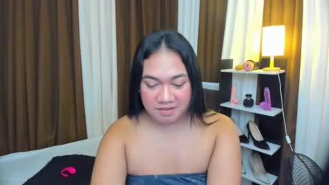 Snapshot of tsuncutkaren chatting on October 9, 2025, 5:27 am Karen Oquio online show from October 9, 2025, 5:27 am