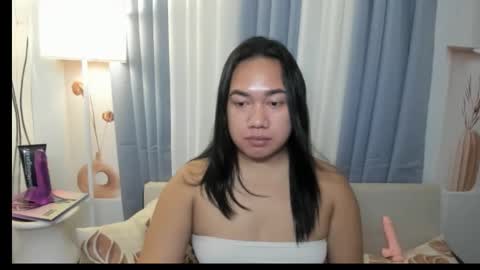 Karen Oquio online show from November 15, 2025, 4:58 pm