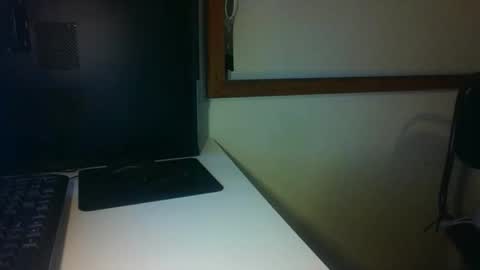 Snapshot of ttdiaz01 chatting on December 4, 2025, 8:01 am Portuga online show from December 4, 2025, 8:01 am