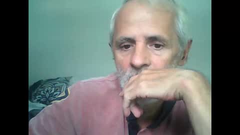 Snapshot of tuamigo8a chatting on September 29, 2025, 5:29 pm Siveomeves online show from September 29, 2025, 5:29 pm