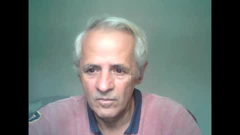 Snapshot of tuamigo8a chatting on October 25, 2025, 4:13 pm Siveomeves online show from October 25, 2025, 4:13 pm