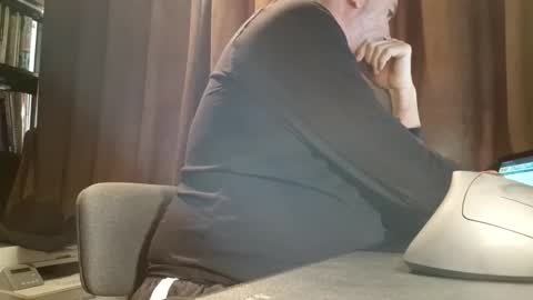 tubsy6868 online show from November 26, 2025, 9:32 am