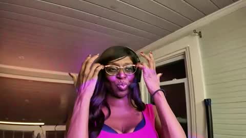 tuesdaydarlwa online show from November 20, 2025, 3:18 am