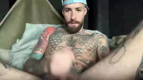 Snapshot of tuhands chatting on November 22, 2025, 1:32 pm Tuhands online show from November 22, 2025, 1:32 pm