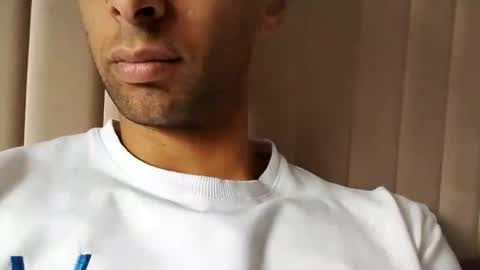 Snapshot of tunisiensexyguy chatting on December 21, 2024, 12:06 pm TunisienSexyGuy online show from December 21, 2024, 12:06 pm